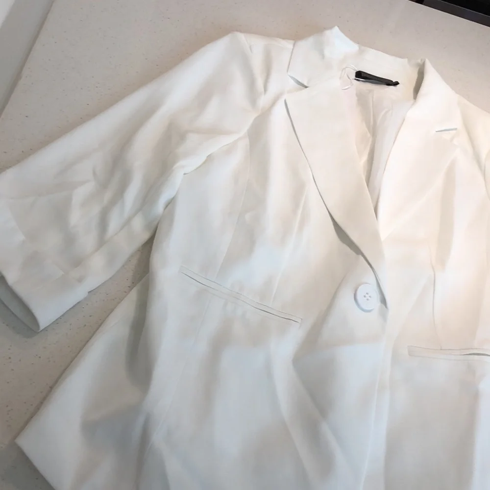 White blazer - Picture 2 of 3